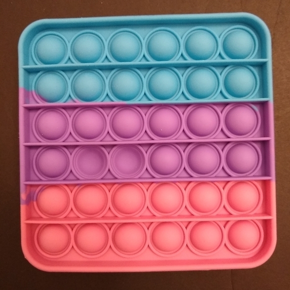 NEW Buble pop it 6x6 Fidget Stocking Stuffer Stress Relief Kids Toy - Picture 2 of 3